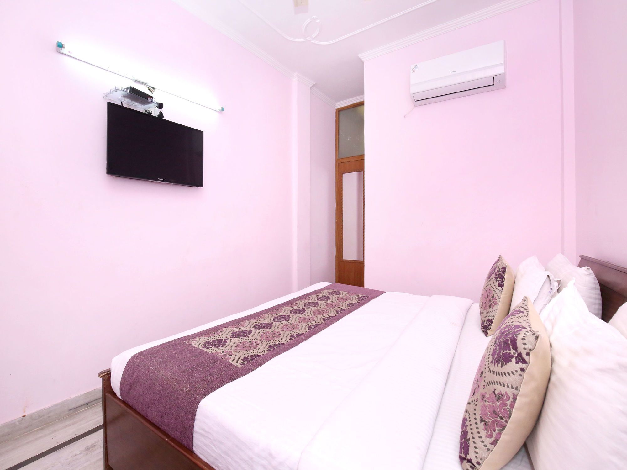 Oyo 6463 Hotel Dove Chandigarh Exterior photo